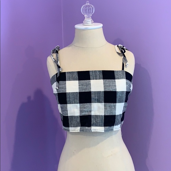 Blue Blush Tops - Black and white plaid cropped top. Blue Blush Tops - Black and white plaid cropped top.